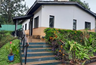2 Bed House with En Suite in Nyari