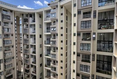 3 Bed Apartment with En Suite in Riverside