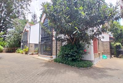 5 Bed Townhouse with En Suite at Mbaazi Avenue - 3