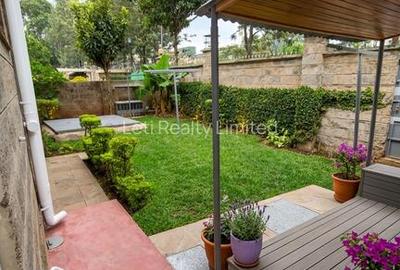 5 Bed Townhouse with En Suite in Kilimani - 2