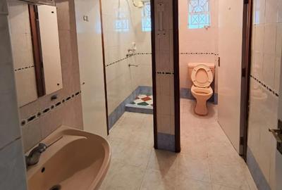 4 Bed Apartment with Swimming Pool in Lavington