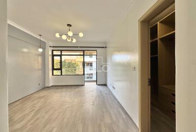 4 Bed Apartment with En Suite in Kilimani