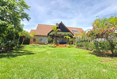 4 Bed House with En Suite in Runda