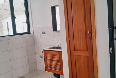 Serviced 3 Bed Apartment with En Suite in Kileleshwa