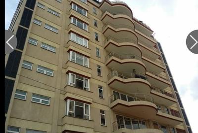 4 Bed Apartment with En Suite in Parklands