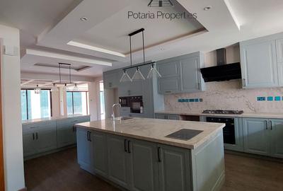 4 Bed House with En Suite in Loresho