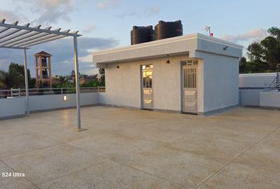 4 Bed House with En Suite at Riverside Drive - 3