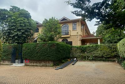 4 Bed Townhouse with En Suite at Isk