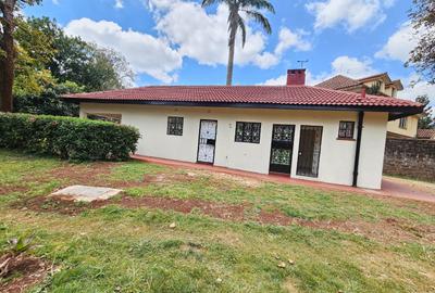 3 Bed House with En Suite in Lavington