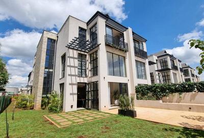 4 Bed Villa with Swimming Pool in Runda