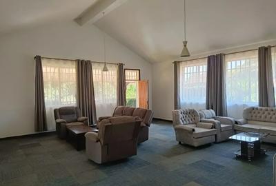 4 Bed House with En Suite in Nyari - 3