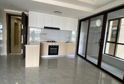 1 Bed Apartment with En Suite in Riverside - 2