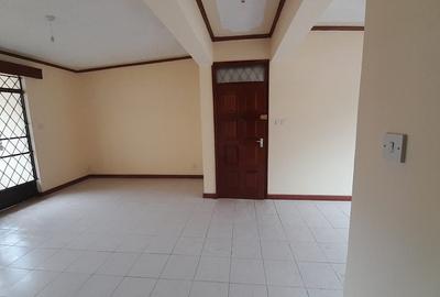 Serviced 2 Bed Apartment with En Suite at Argwings Kodheck Road - 2