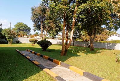5 Bed House with En Suite in Loresho