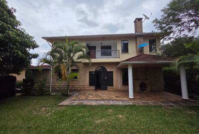 5 Bed Townhouse with En Suite in Kitisuru
