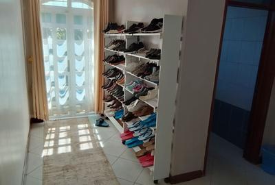 4 Bed Townhouse with En Suite in Kitisuru