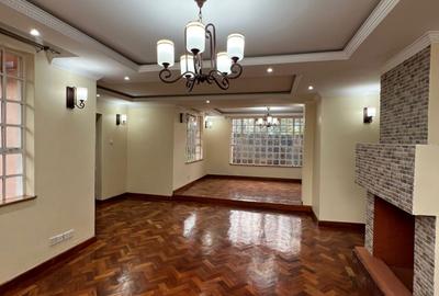 5 Bed Townhouse with En Suite in Lavington