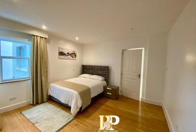 Furnished 2 Bed Apartment with En Suite in Rhapta Road - 4