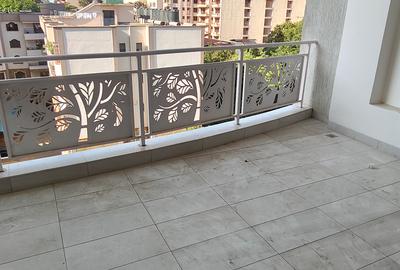 2 Bed Apartment with En Suite at Parklands - 3