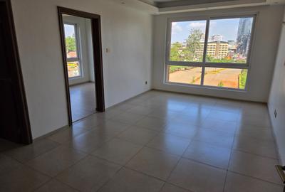 1 Bed Apartment with En Suite in Westlands Area - 4