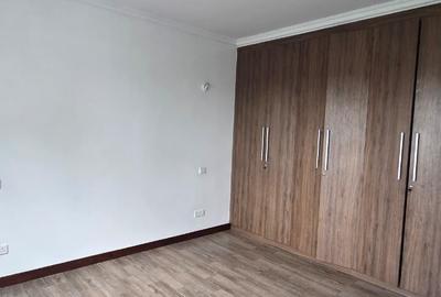 3 Bed Apartment with En Suite in Parklands - 4