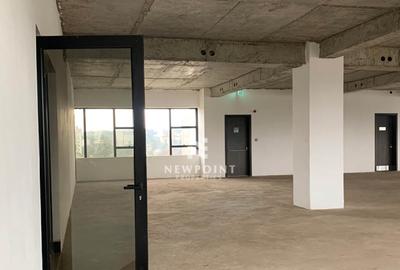 5,425 ft² Office with Backup Generator in Westlands Area