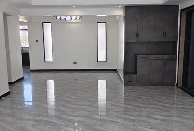 4 Bed Apartment with En Suite in Kileleshwa