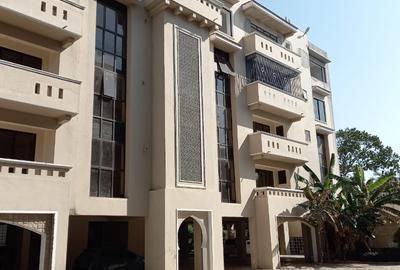 3 Bed Apartment with En Suite in Nyali Area