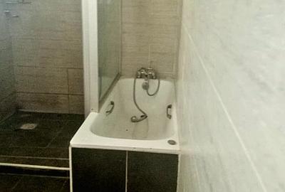 4 Bed Apartment with En Suite at 6Th Avenue - 4