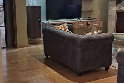 3 Bed Apartment with En Suite at Rose Avenue - 2