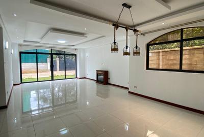 5 Bed Villa with En Suite at Lavington