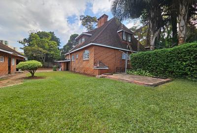 4 Bed House with En Suite in Muthaiga