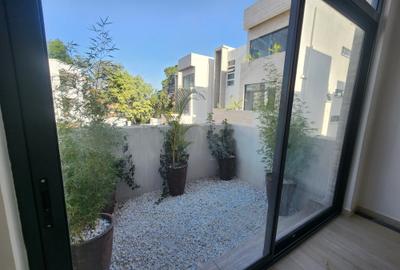 5 Bed Villa with En Suite in Lavington - 4