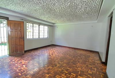 4 Bed Townhouse with En Suite in Lavington - 2