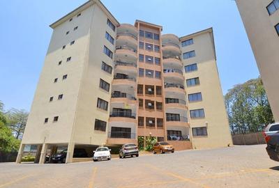 3 Bed Apartment with En Suite at Riverside Drive