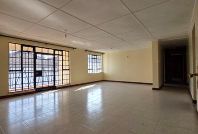 3 Bed Apartment with En Suite in Kilimani