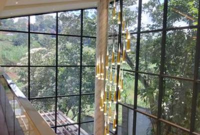 5 Bed House with En Suite in Spring Valley