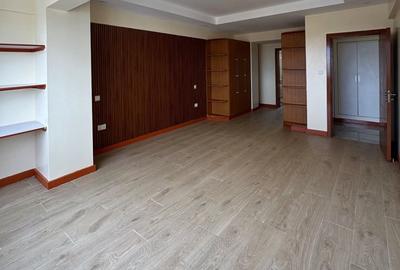 3 Bed Apartment with En Suite in Kileleshwa