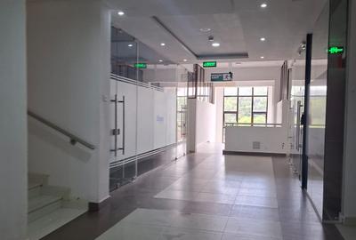 Office in Ridgeways - 4