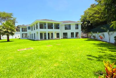 10 Bed House with En Suite at Runda Road - 3