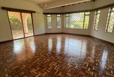 4 Bed Villa with Staff Quarters in Lavington - 4