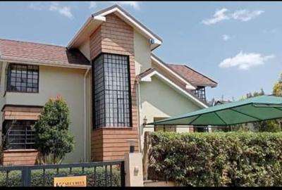 4 Bed Townhouse with En Suite in Kitisuru