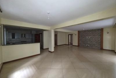 4 Bed Apartment with En Suite at 3Rd Parklands