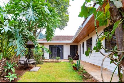 2 Bed House with Garden at Old Runda