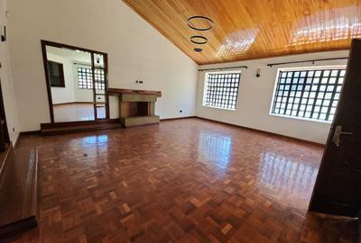 4 Bed Townhouse with En Suite at Lavington - 3