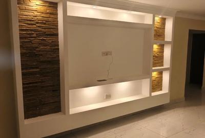 4 Bed House with En Suite at Shompole Road - 2