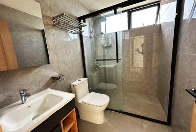 1 Bed Apartment with En Suite at Lavington
