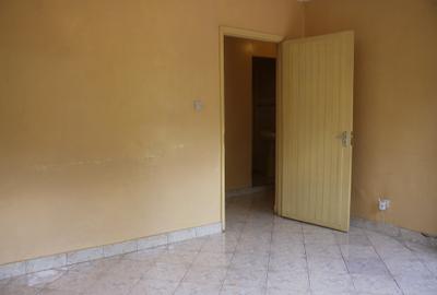 1 Bed House with En Suite at Loresho - 4