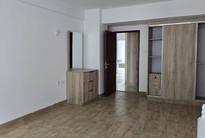 3 Bed Apartment with En Suite in General Mathenge