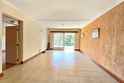 2 Bed Apartment with En Suite in Riverside - 2